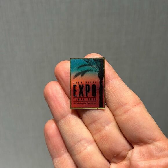 VTG John Deere Expo Pins Lot 2004 Hat Lapel Phoenix Tractors Combines Mowers Sal - Picture 6 of 12